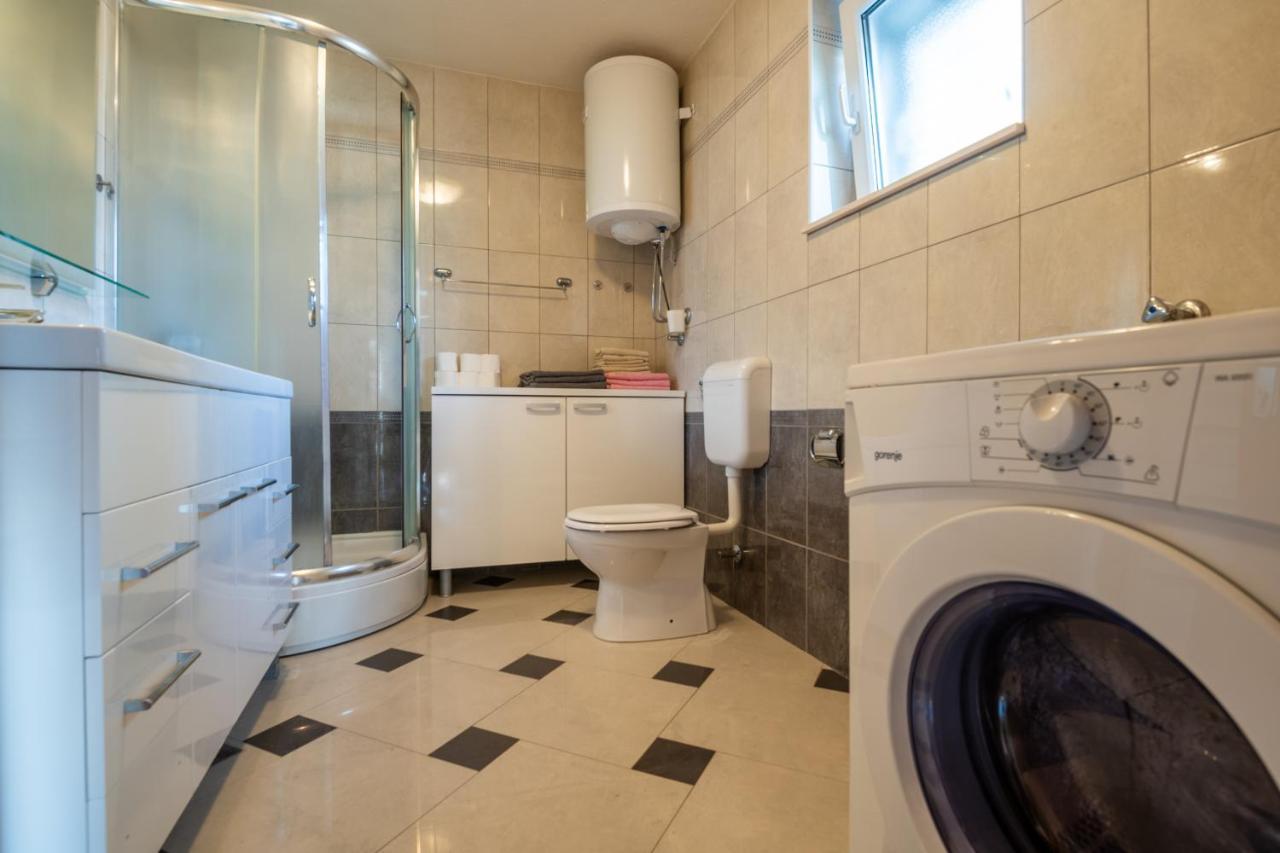 Apartments Sara & Leon ネウム エクステリア 写真
