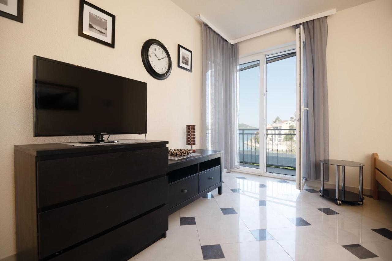 Apartments Sara & Leon ネウム エクステリア 写真