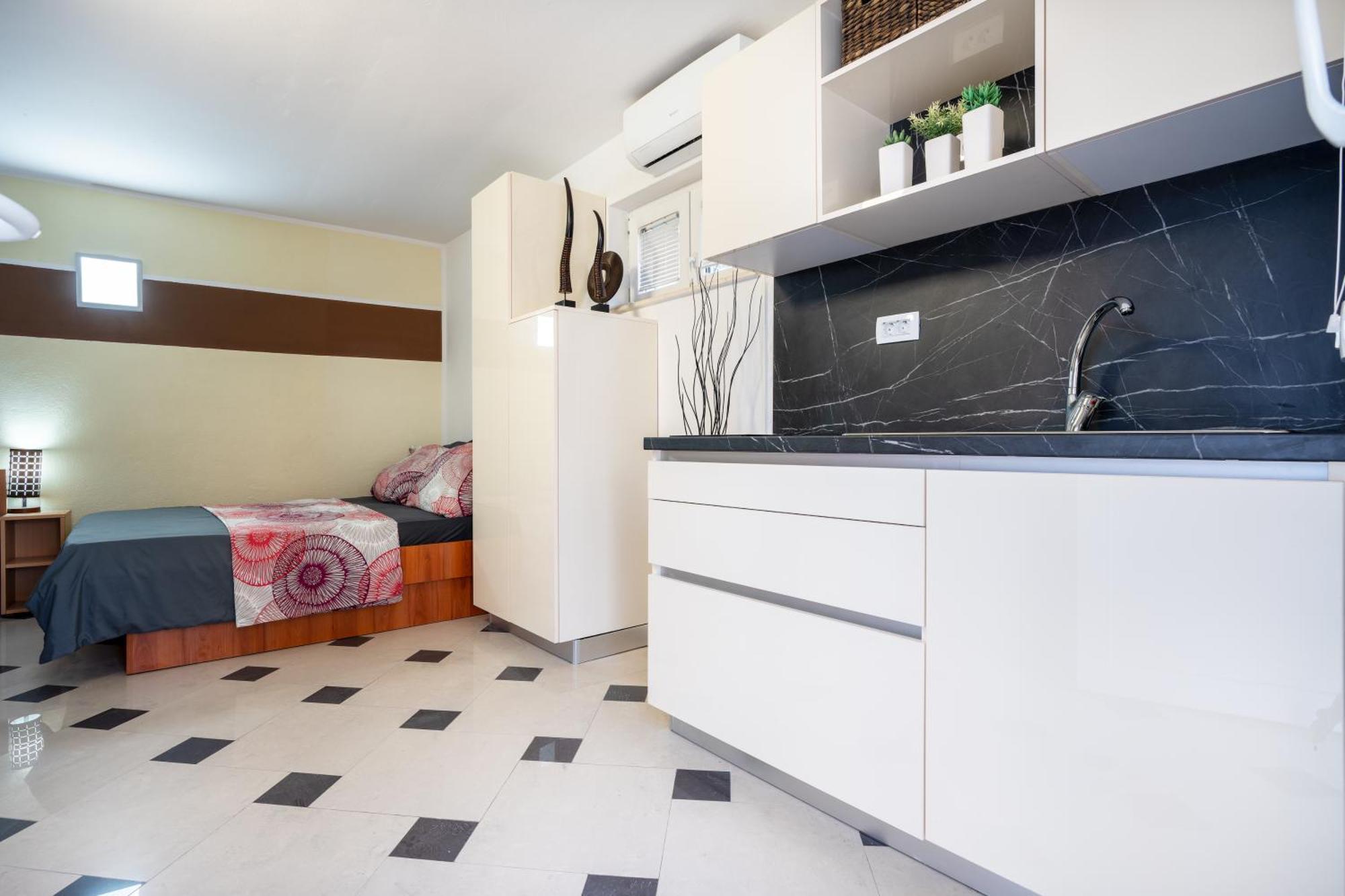 Apartments Sara & Leon ネウム エクステリア 写真