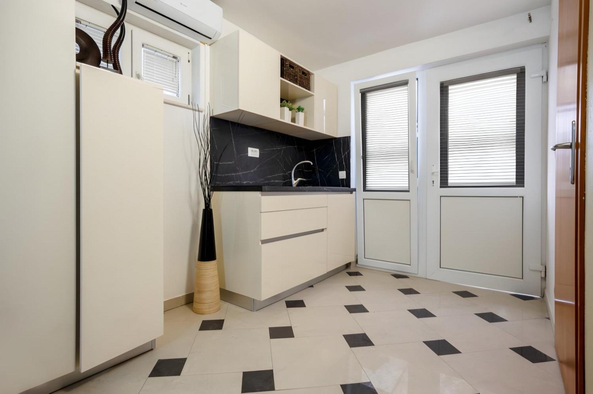 Apartments Sara & Leon ネウム エクステリア 写真